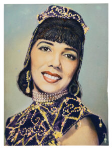 Inspirada no filme Duas noites com Cleópatra com Shophia Loren